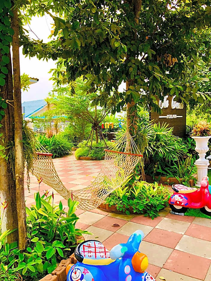 At The Beach Koh Larn