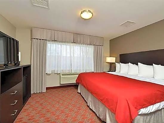 Baymont by Wyndham Brooklyn Center