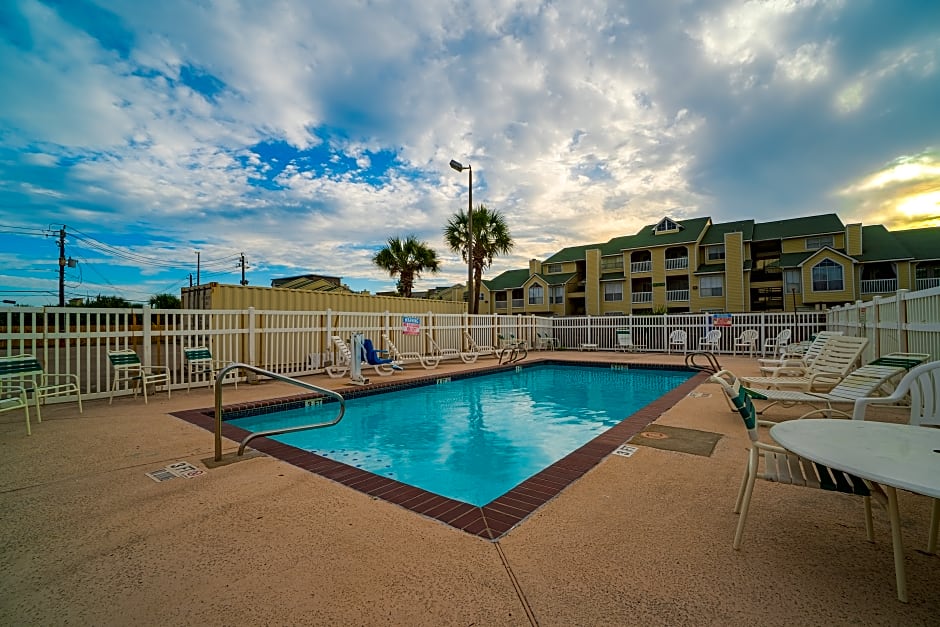 Island Inn By OYO Galveston Beach, TX