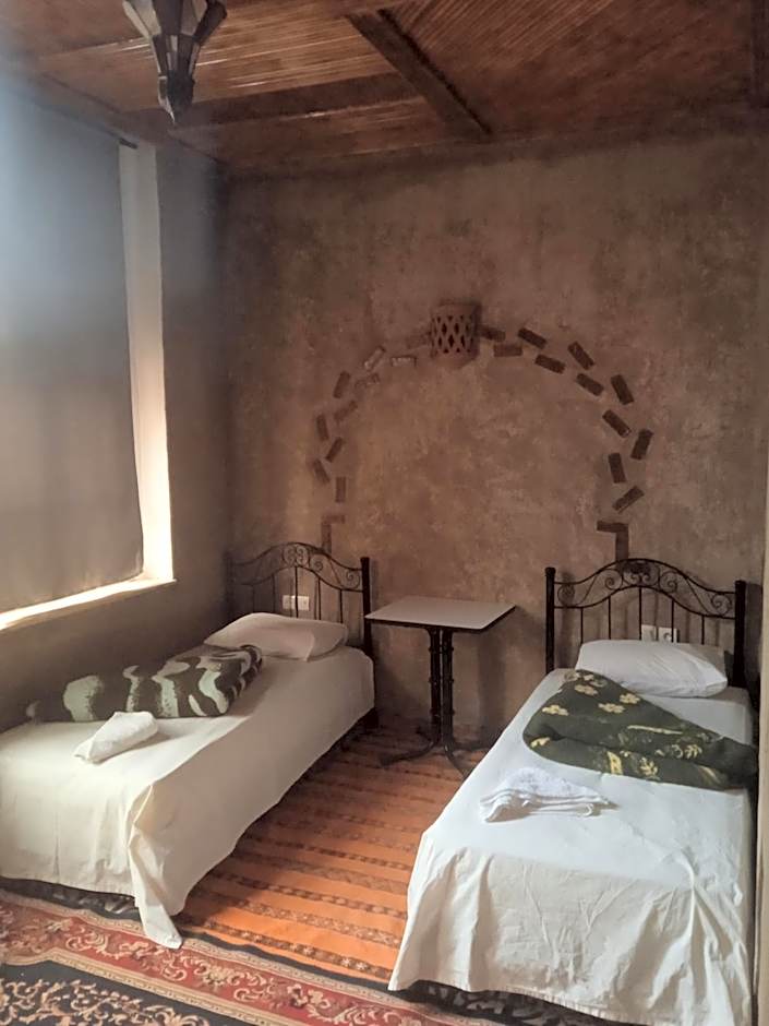 Complexe Collier D' Ambre