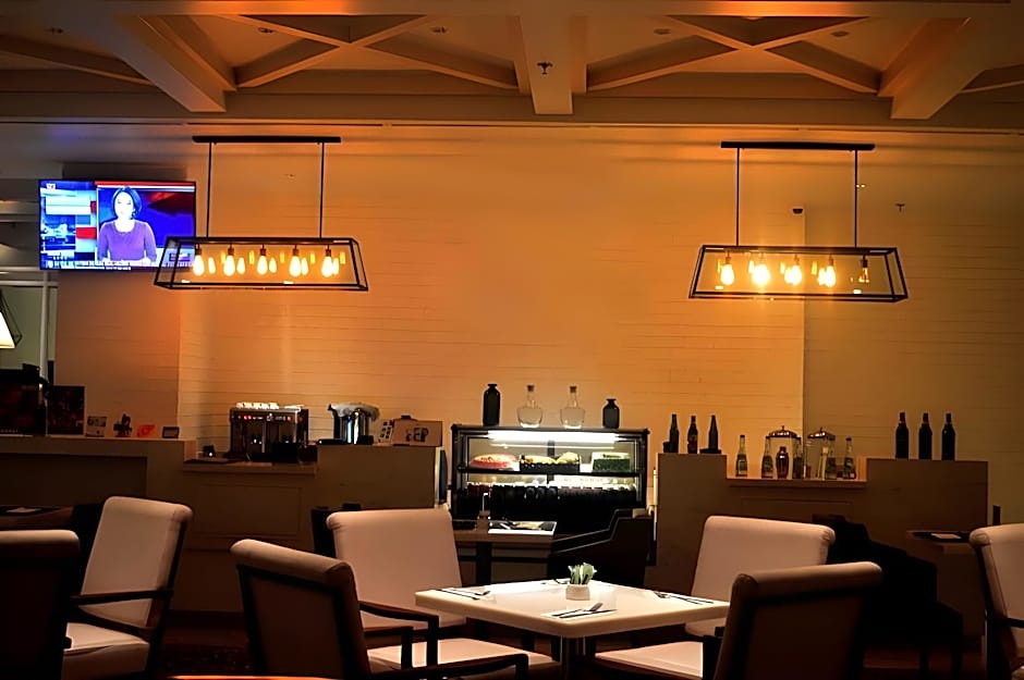 Maxonehotels At Glodok