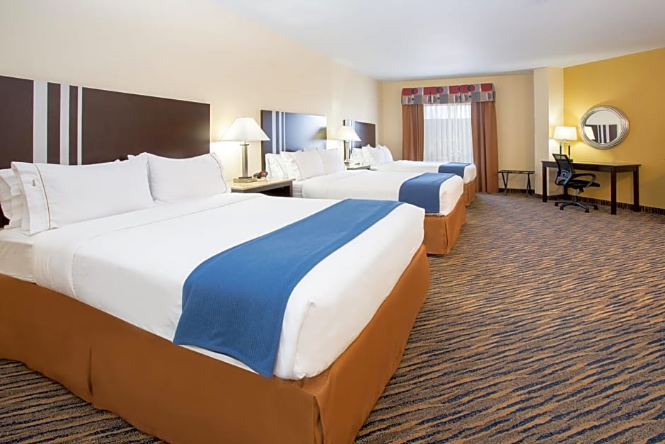 Holiday Inn Express & Suites Denver North - Thornton