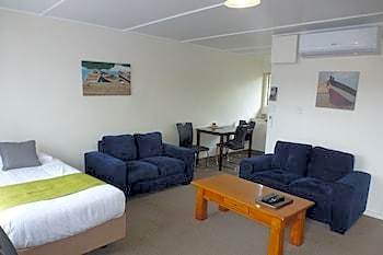 2 Bedroom Unit