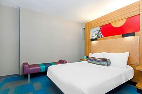 Aloft, Guest room, 1 Queen