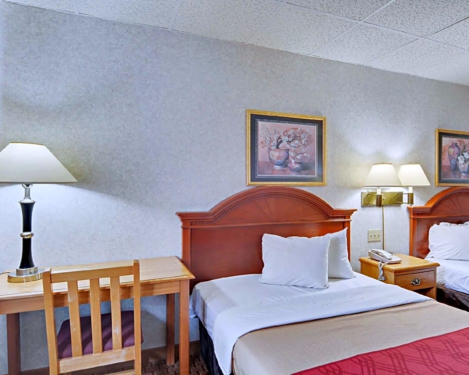 Econo Lodge Wytheville I-77 & I-81