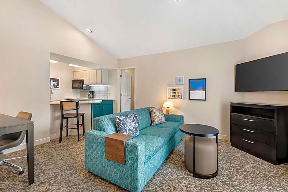 Sonesta ES Suites Dulles Airport