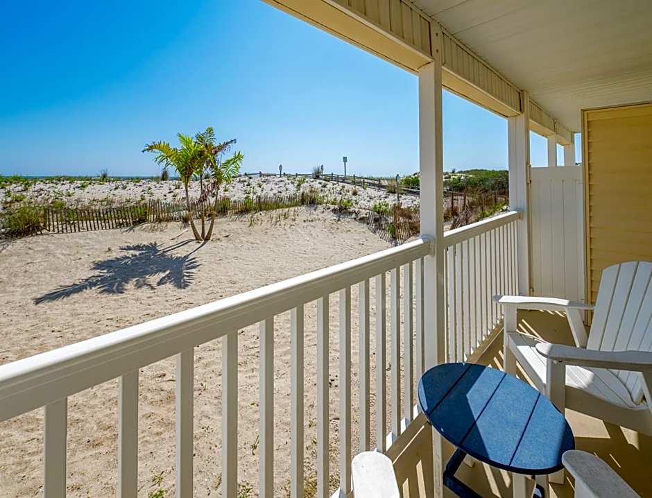 Drifting Sands Oceanfront Hotel