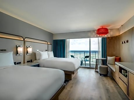 2 double beds Premium Club Oceanfront
