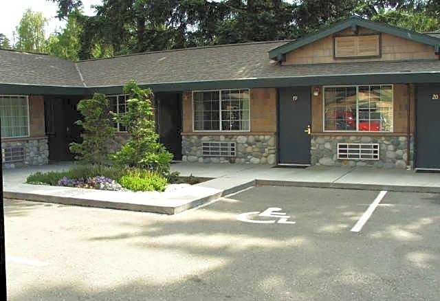Poulsbo Inn & Suites