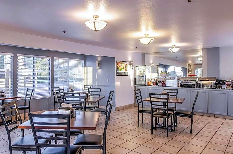 Clarion Hotel By Humboldt Bay