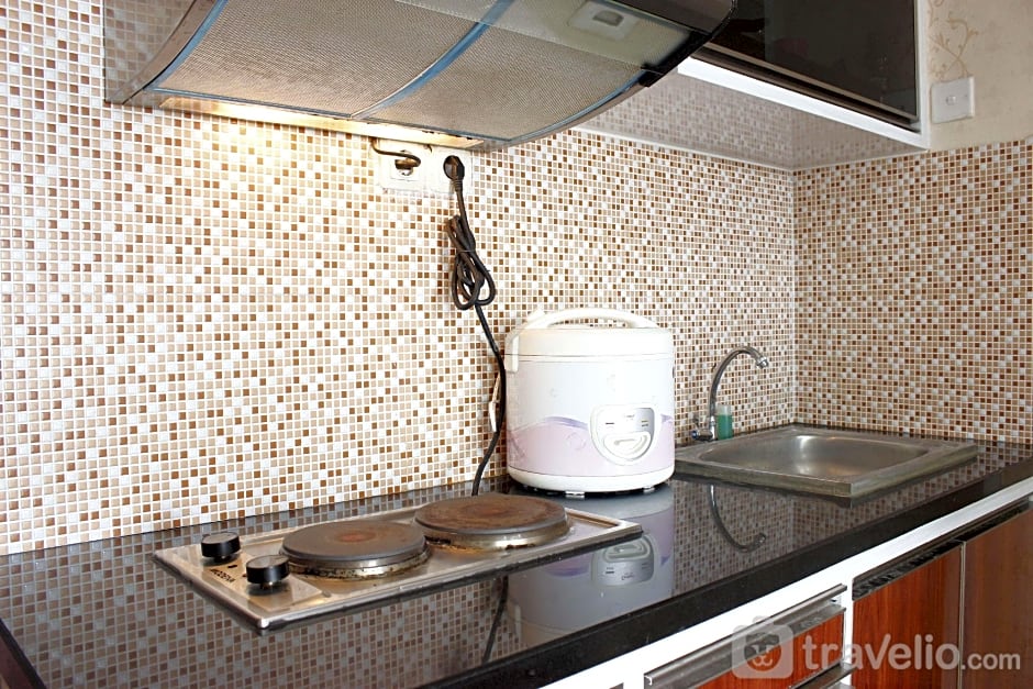 Cozy 2BR Tamansari Panoramic Apartment By Travelio