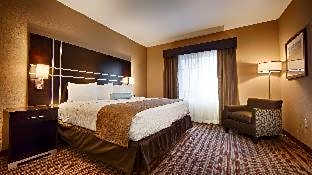 Suite 1 King 1 Queen Bed Mobility Access Comm Assist Bathtub 2 Bedrooms Sofabed NSMK Full Breakfast