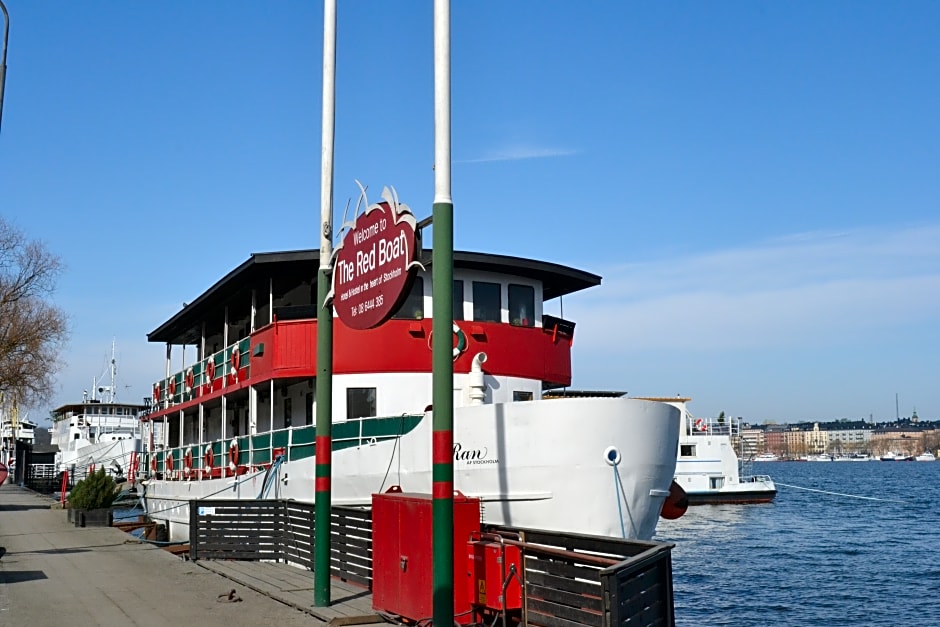 The Red Boat and Ran