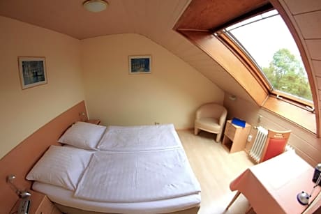 Four-Bedroom Apartment with Balcony