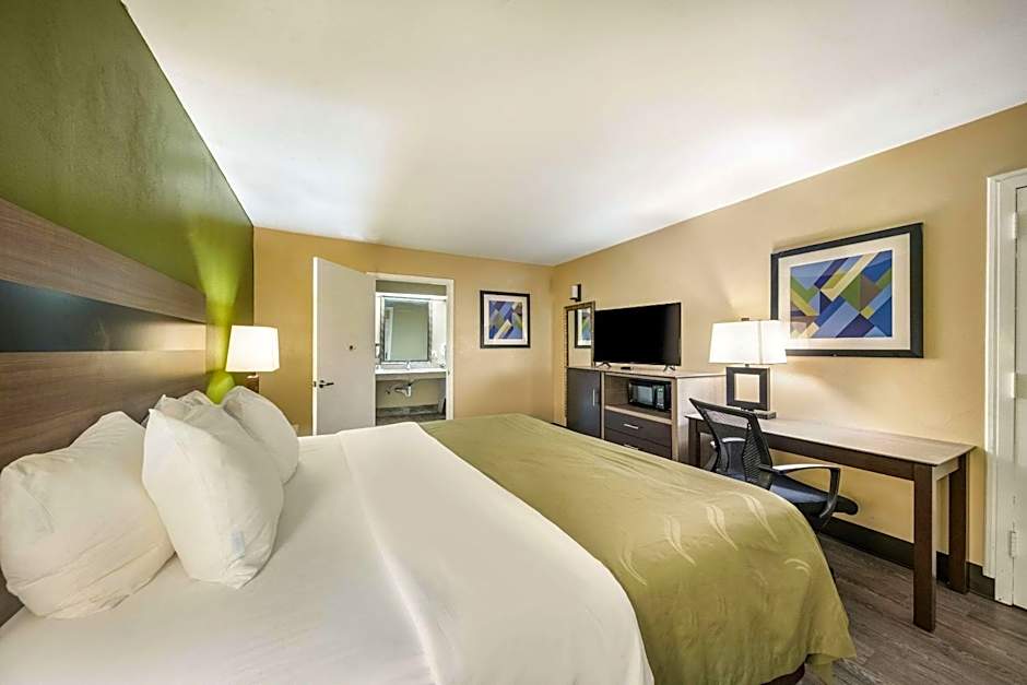 Quality Inn & Suites Garland