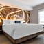 Cambria Hotel West Orange