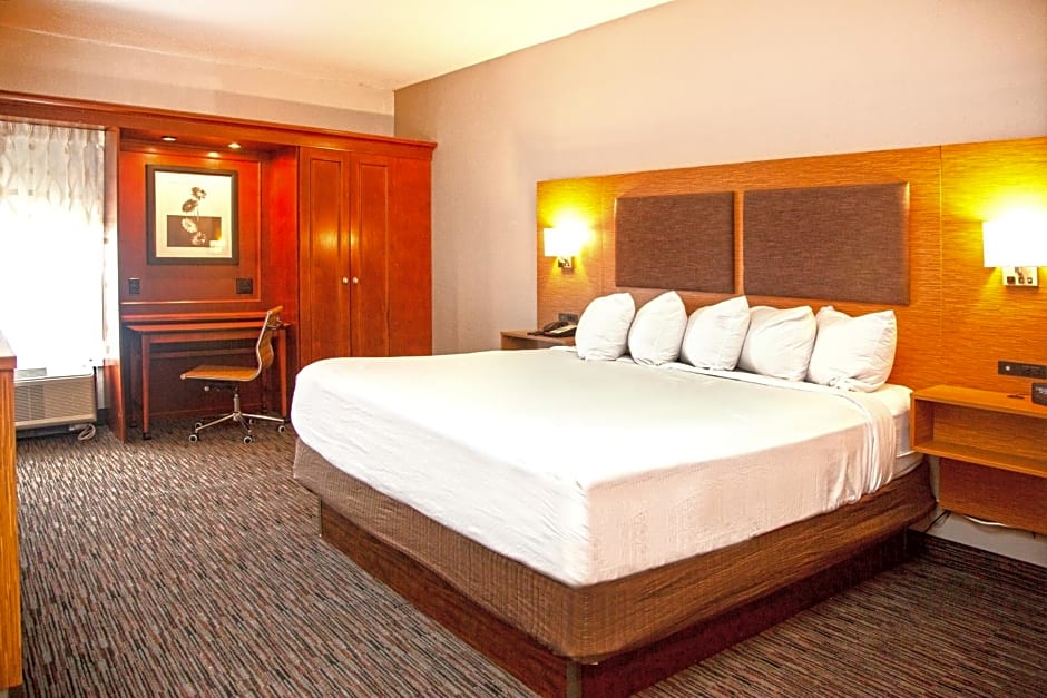 MainStay Suites Springfield IL