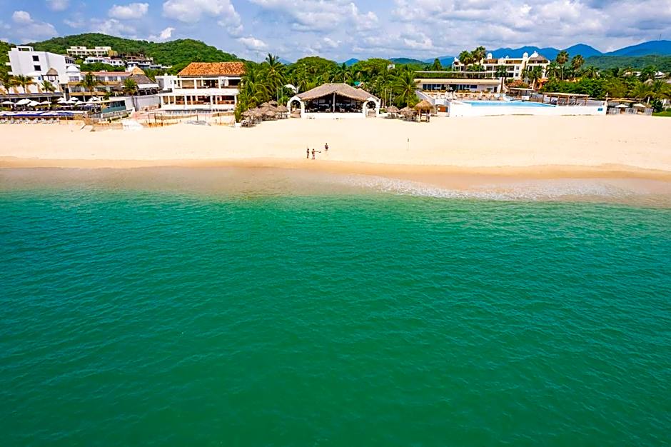 Hotel Castillo Huatulco & Beach Club