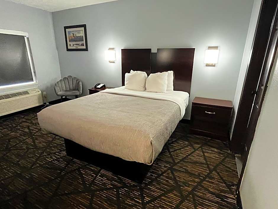 Quality Inn Grand Rapids Near Downtown