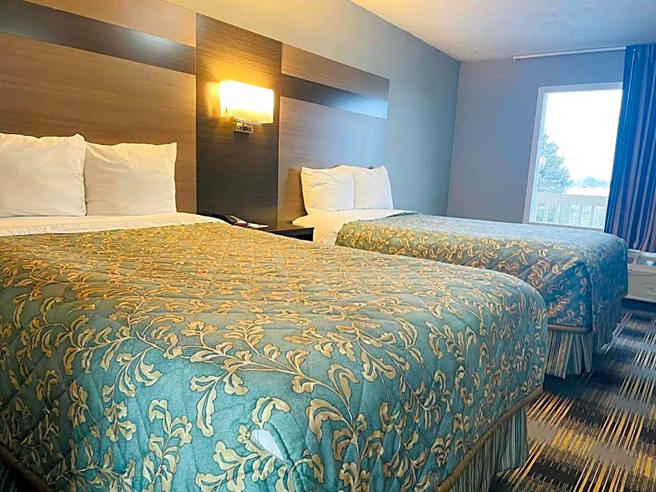 Travelodge by Wyndham Sellersburg / Louisville North