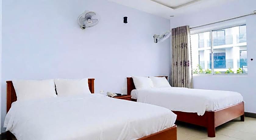Y Linh Hotel