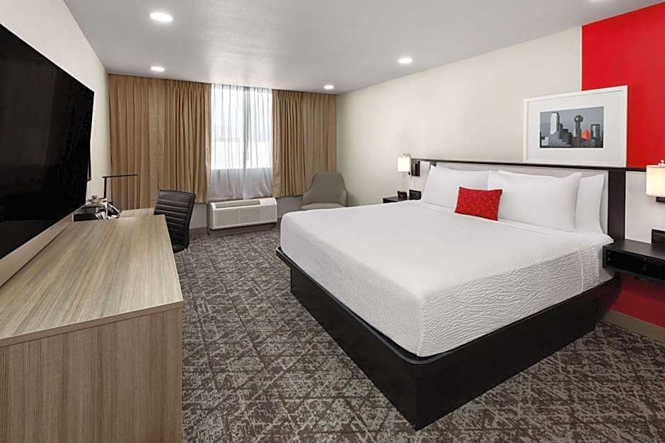 Ramada by Wyndham DFW Airport
