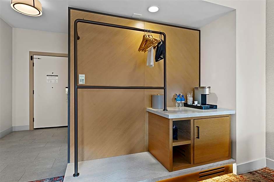 Hotel De Novo, Tapestry Collection by Hilton