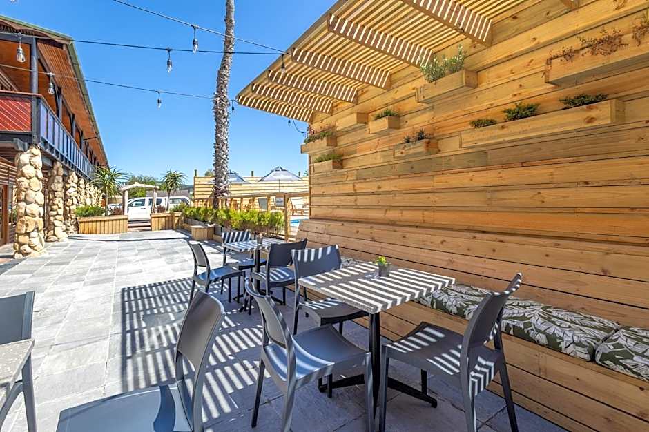 Knysna Log-Inn Hotel