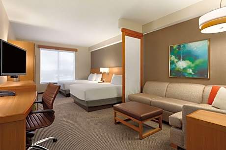 Queen Room with Two Queen Beds and Sofa Bed