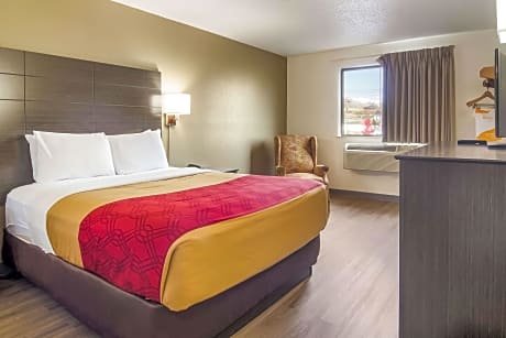 Queen Bed Non Smoking