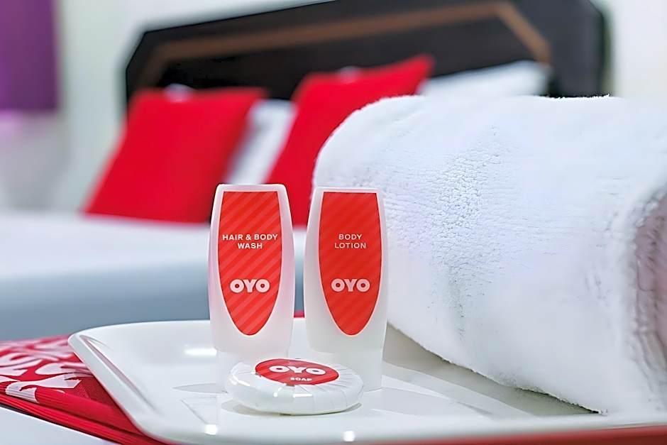 Super OYO 473 Comfort Hotel 2