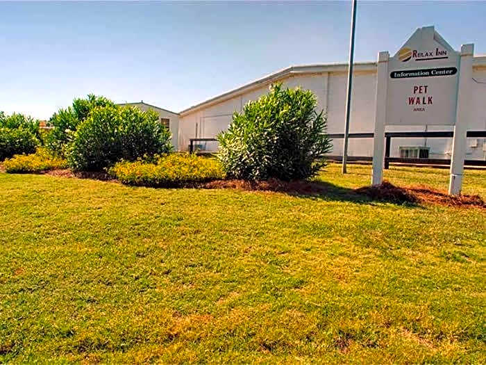 Relax Inn Perry National Fairgrounds Area I-75