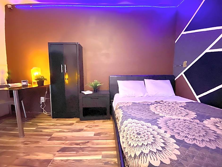 Roomies Hostel Condesa