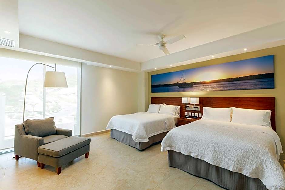 Hampton Inn & Suites by Hilton Los Cabos