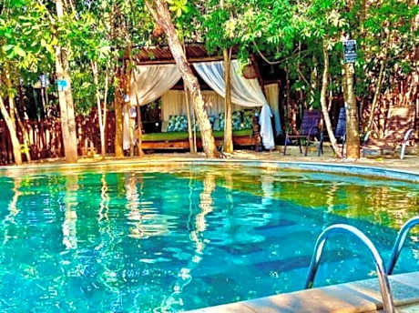 Sanctuary Pirenópolis Suítes e Flats