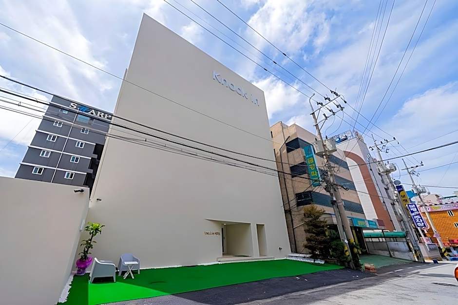 Knockin Hotel Daejeon by Aank