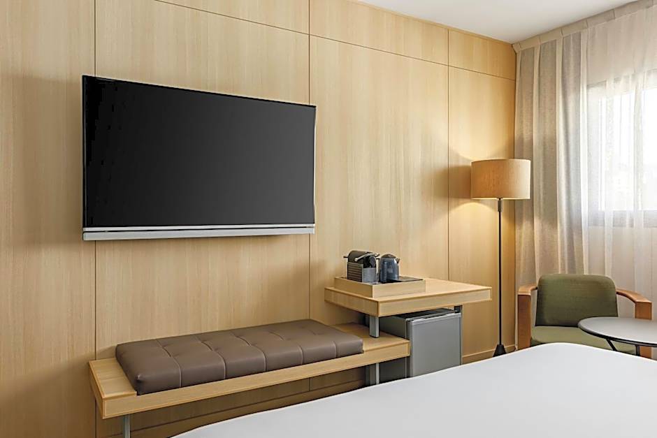 AC Hotel by Marriott Sants