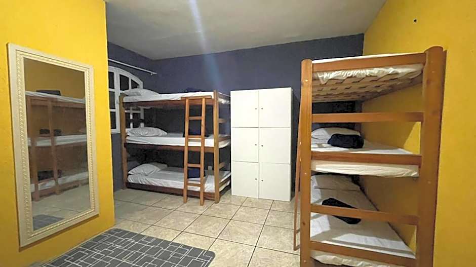 SANTO MAR HOSTEL