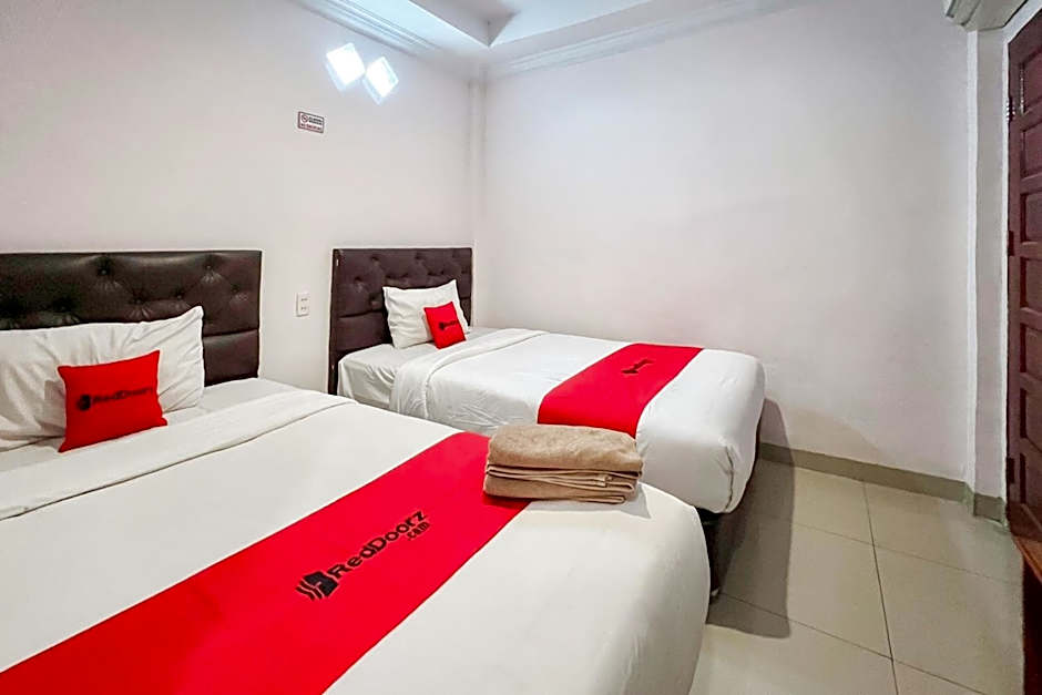 RedDoorz at Vania Residence Medan
