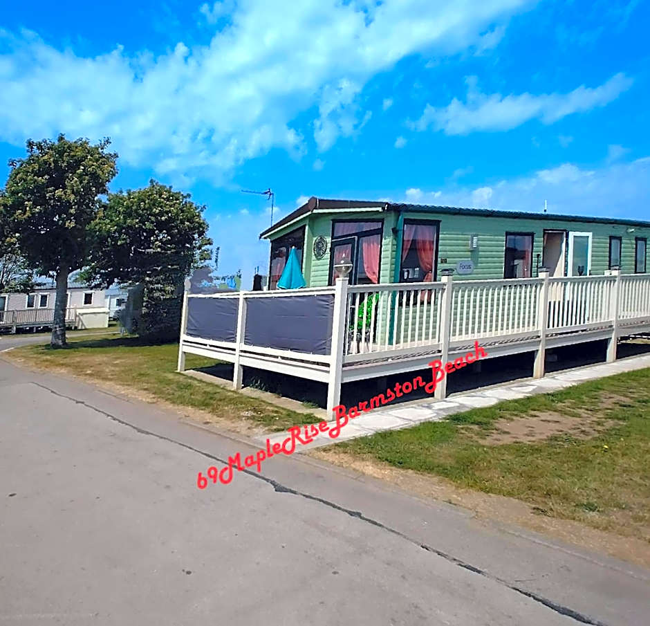 Barmston Beach Maple Rise 69