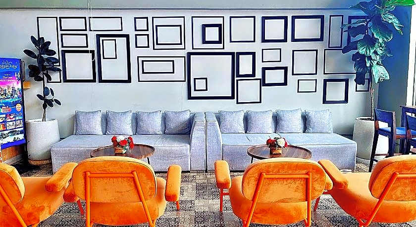 The Sixteenth Naiyang Beach Hotel