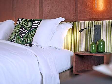 Botanic King Suite with Garden View