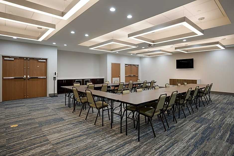 Holiday Inn Express Hotel & Suites Perry By IHG