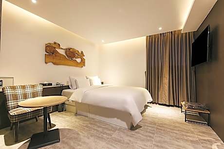 Centralperson Pyeongtaek Hotel