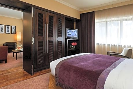 Executive King Suite