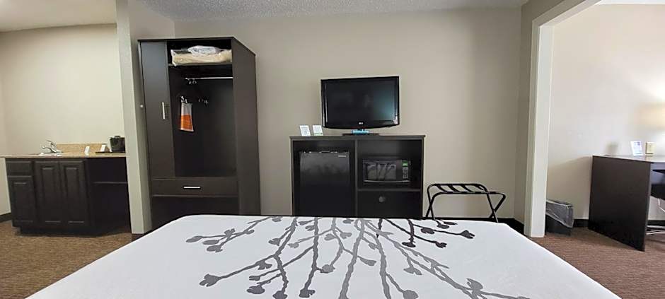 Sleep Inn & Suites
