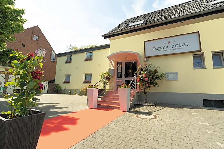 Jupa's Hotel