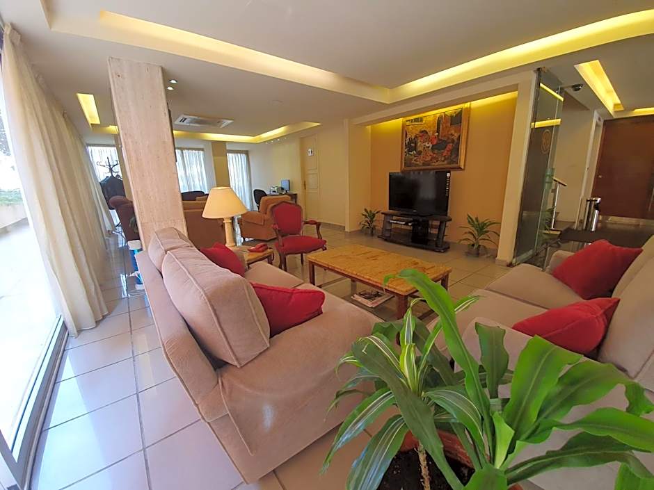 Holiday Home Suites