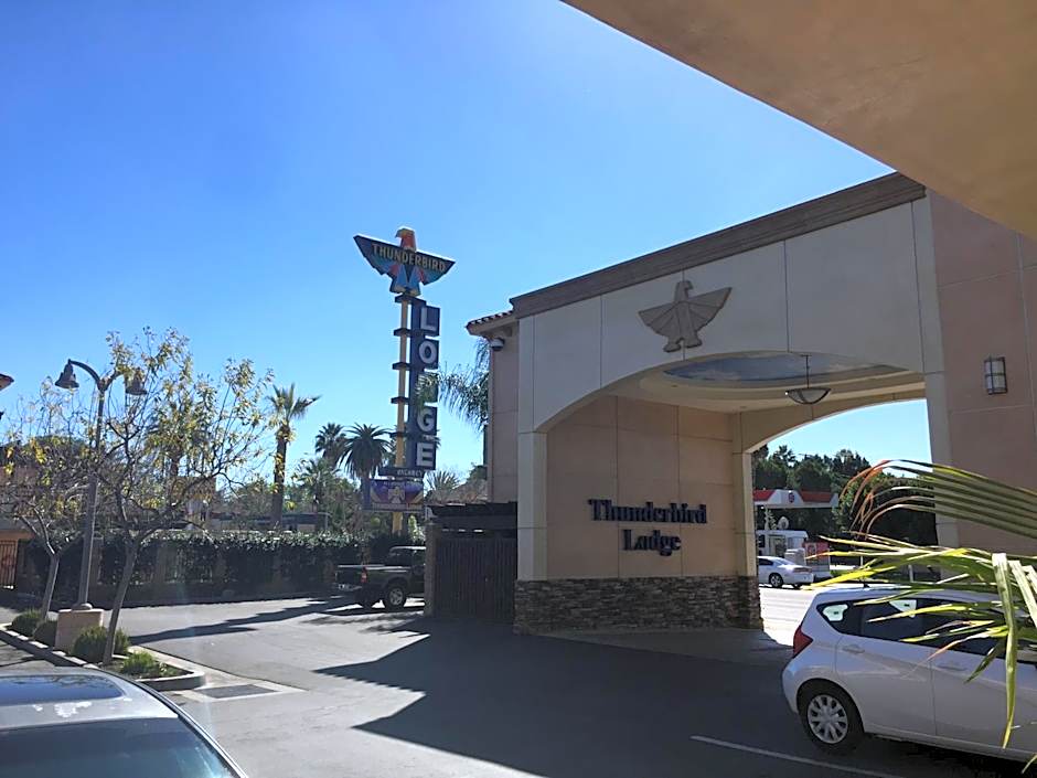 Thunderbird Lodge