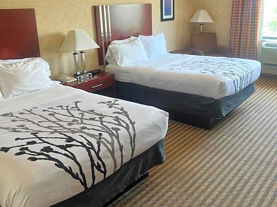 Lynchburg Grand Estate by IHG